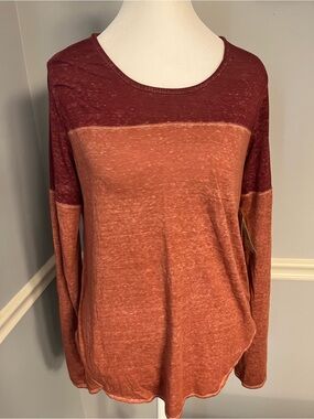 Threads 4 Thought Two-Tone Long Sleeve Top - Burgundy & Rust